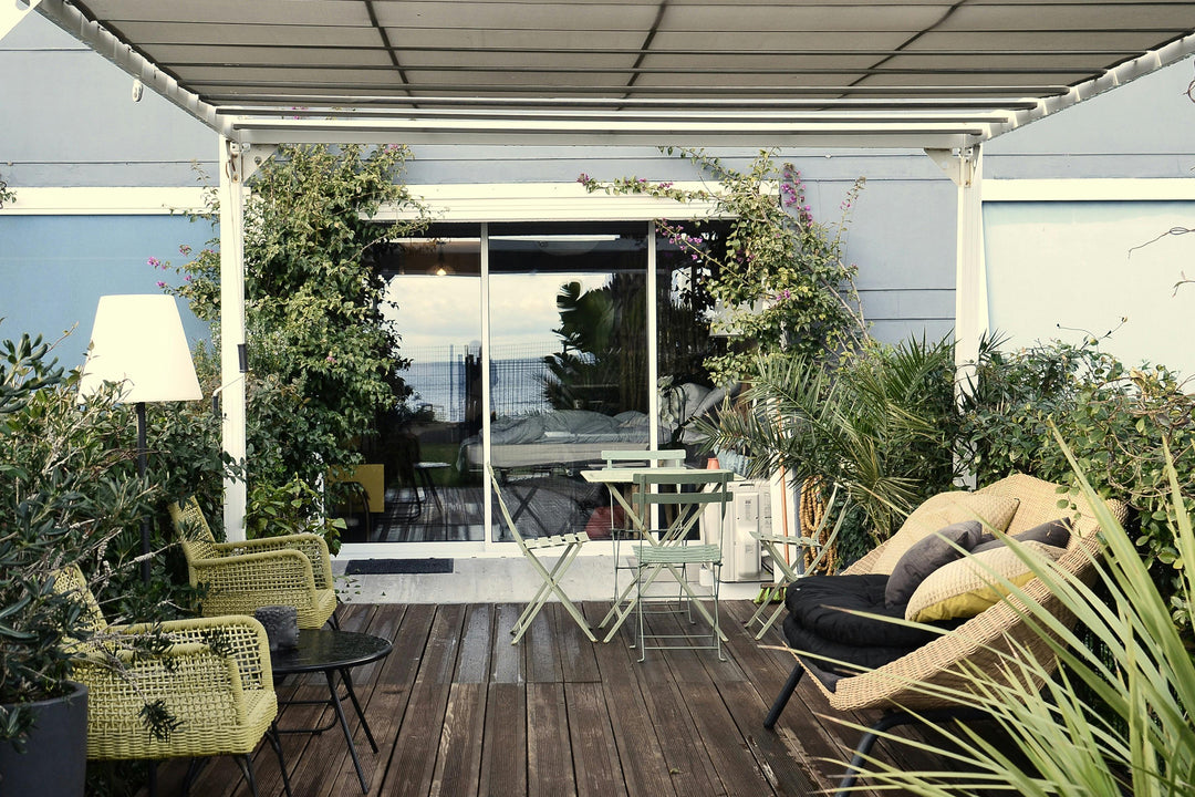 How to Clean Outdoor Furniture