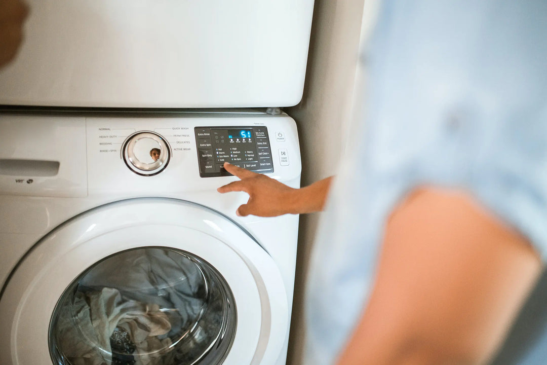 Hot, Cold or Warm Water – What Should you Wash your Clothes in?